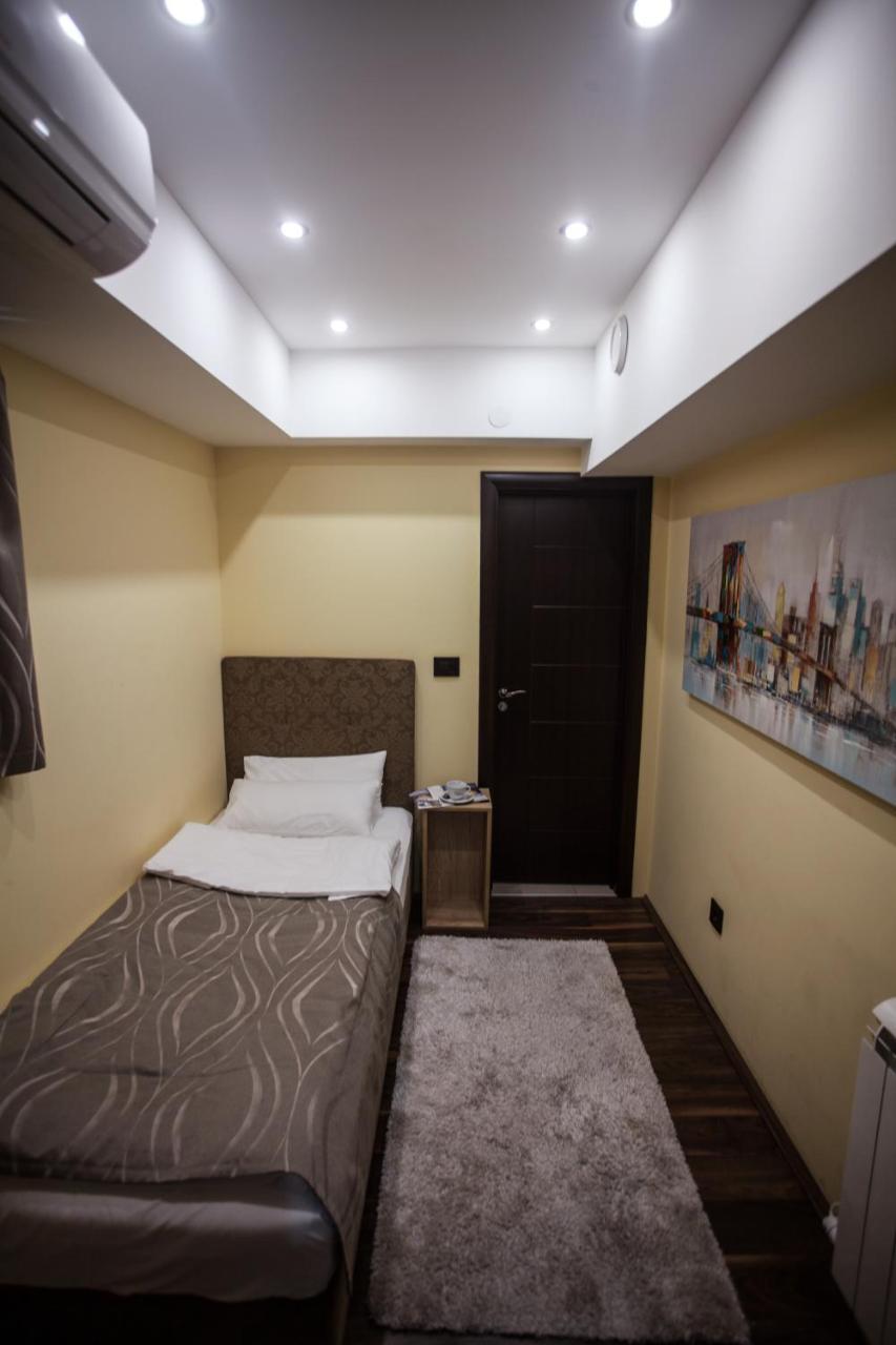 Boutique Hotel Madison เบลเกรด ภายนอก รูปภาพ
